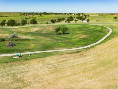 Country living just outside of town. A beautiful golf course on Hidden Hills Municipal Golf Course in Texas - for sale on GolfHomes.com, golf home, golf lot