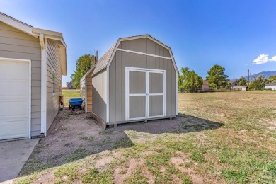 Don't miss out on this well-maintained home located in beautiful on Hollydot Golf Course in Colorado - for sale on GolfHomes.com, golf home, golf lot