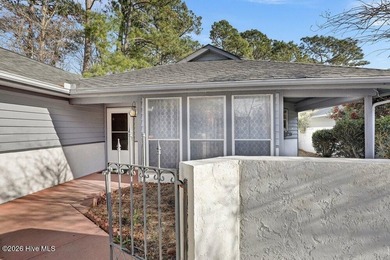 Welcome to 108 Bay Tree Circle, Hampstead, NC! This charming on Belvedere Country Club in North Carolina - for sale on GolfHomes.com, golf home, golf lot