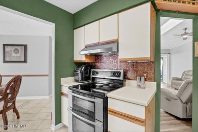 Welcome to 108 Bay Tree Circle, Hampstead, NC! This charming on Belvedere Country Club in North Carolina - for sale on GolfHomes.com, golf home, golf lot