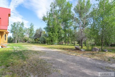 Built new 1 year ago and in immaculate condition! This 3 bed, 3 on Jefferson Hills Golf Course in Idaho - for sale on GolfHomes.com, golf home, golf lot