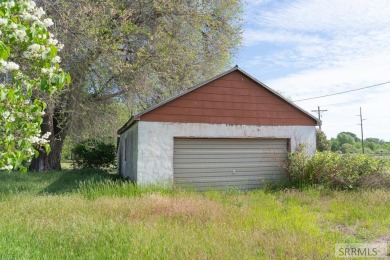 Built new 1 year ago and in immaculate condition! This 3 bed, 3 on Jefferson Hills Golf Course in Idaho - for sale on GolfHomes.com, golf home, golf lot