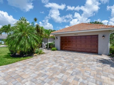 Welcome to your personal tropical retreat in the highly on Hunters Ridge Country Club in Florida - for sale on GolfHomes.com, golf home, golf lot