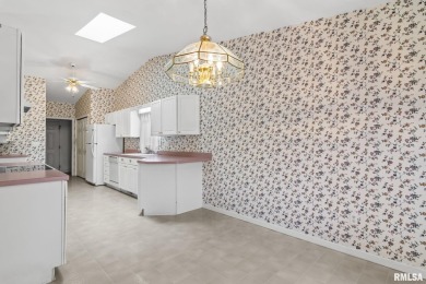 Incredible value in this all brick 2 bedroom, 2 full bath duplex on Panther Creek Country Club in Illinois - for sale on GolfHomes.com, golf home, golf lot