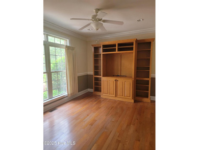 A lightly used second home overlooking the eighteenth green of on Beacon Ridge Golf and Country Club in North Carolina - for sale on GolfHomes.com, golf home, golf lot