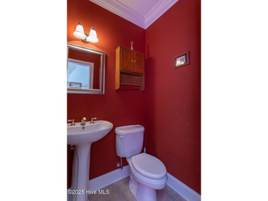 A lightly used second home overlooking the eighteenth green of on Beacon Ridge Golf and Country Club in North Carolina - for sale on GolfHomes.com, golf home, golf lot