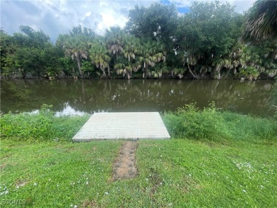 Just what you'd expect from the Florida lifestyle! This on Port Charlotte Golf Club in Florida - for sale on GolfHomes.com, golf home, golf lot
