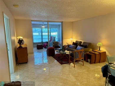 SELLER NEEDS THIS SOLD! First floor unit that has an open layout on Oriole Golf and Tennis Club in Florida - for sale on GolfHomes.com, golf home, golf lot