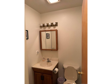 Come see this spacious 1300 square feet condo in the much on Eastwood Country Club in Connecticut - for sale on GolfHomes.com, golf home, golf lot