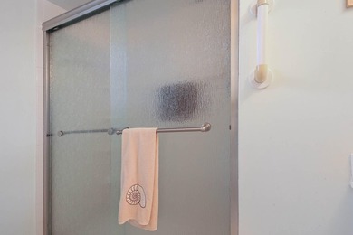 EASY TO MOVE-IN & LOVE! THIS CONVENIENTLY LOCATED FURNISHED on Poinciana Golf Club in Florida - for sale on GolfHomes.com, golf home, golf lot