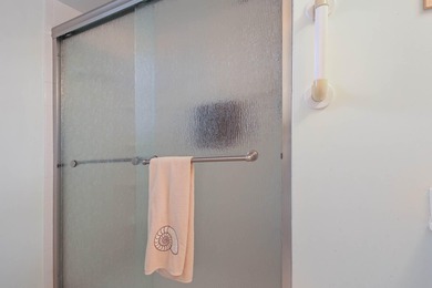 EASY TO MOVE-IN & LOVE! THIS CONVENIENTLY LOCATED FURNISHED on Poinciana Golf Club in Florida - for sale on GolfHomes.com, golf home, golf lot