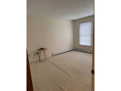 Come see this spacious 1300 square feet condo in the much on Eastwood Country Club in Connecticut - for sale on GolfHomes.com, golf home, golf lot