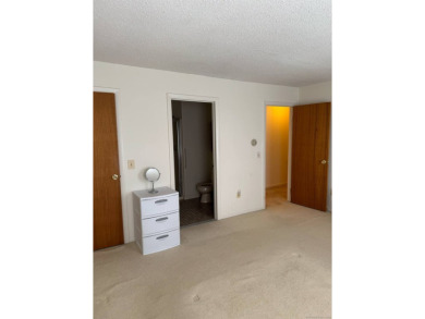 Come see this spacious 1300 square feet condo in the much on Eastwood Country Club in Connecticut - for sale on GolfHomes.com, golf home, golf lot