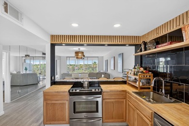 RARE 3 BR/ 2BA CORNER CONDO ON LAKE. IN PALM AIRE. ***SELLER TO on Palm-Aire Country Club and Resort - The Oaks in Florida - for sale on GolfHomes.com, golf home, golf lot