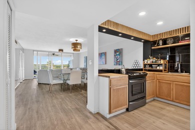 RARE 3 BR/ 2BA CORNER CONDO ON LAKE TUCKED IN WONDERFUL ACTIVE on Palm-Aire Country Club and Resort - The Oaks in Florida - for sale on GolfHomes.com, golf home, golf lot