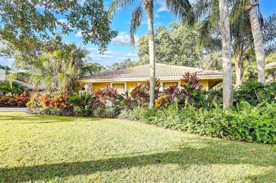 Welcome to the fabulous Country Club Estates located in St on St. Lucie Trail Golf Club in Florida - for sale on GolfHomes.com, golf home, golf lot