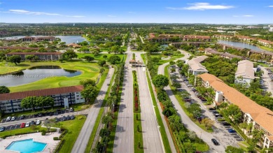 Beautifully renovated 2-bed, 2-bath condo in the highly on Flamingo Lakes Country Club in Florida - for sale on GolfHomes.com, golf home, golf lot