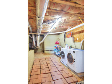 This stunning 4-bedroom, custom built 3408 sq ft lake front home on Hide-A-Way Lake Golf Course in Texas - for sale on GolfHomes.com, golf home, golf lot