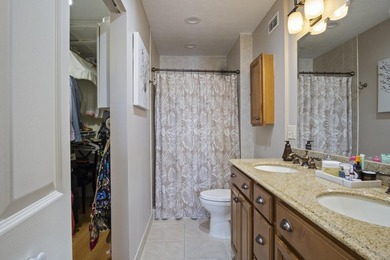 Beautiful 2 bedroom , 2 bath condo in desirable Miles Grant on Miles Grant Country Club in Florida - for sale on GolfHomes.com, golf home, golf lot