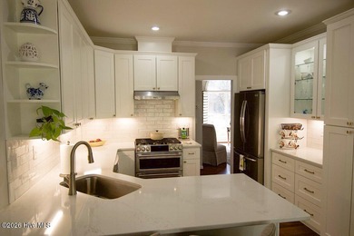 This is a move-in-ready single level cottage home with on Pinehurst Resort and Country Club in North Carolina - for sale on GolfHomes.com, golf home, golf lot