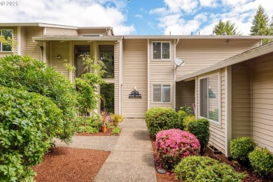 immaculate condo located in Charbonneau Village. This property on Charbonneau Golf Club in Oregon - for sale on GolfHomes.com, golf home, golf lot