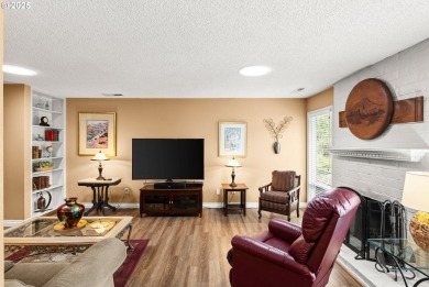 immaculate condo located in Charbonneau Village. This property on Charbonneau Golf Club in Oregon - for sale on GolfHomes.com, golf home, golf lot