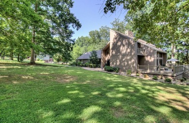 Lovely contemporary updated home on 2 private and level lots on Smoky Mountain Country Club in Tennessee - for sale on GolfHomes.com, golf home, golf lot