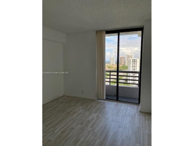 Penthouse in Aventura - Top Floor, Prime Location, Spectacular on Turnberry Isle Resort and Club in Florida - for sale on GolfHomes.com, golf home, golf lot