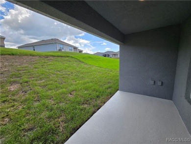 Handsome, inviting, and move-in ready, this 3-bedroom, 2-bath on Twisted Oaks Golf Club in Florida - for sale on GolfHomes.com, golf home, golf lot