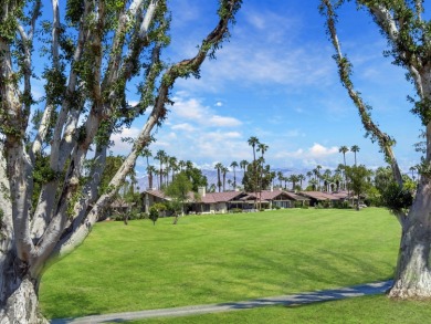 Stunningly remodeled 2BD + den, 3.5BA Laramie model in The Lakes on The Lakes Country Club in California - for sale on GolfHomes.com, golf home, golf lot