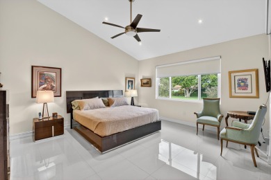 Experience luxury in this renovated 2nd-floor penthouse located on Broken Sound Golf and Club  in Florida - for sale on GolfHomes.com, golf home, golf lot