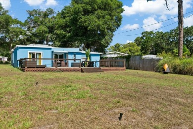 This home qualifies for community lending, which allows between on Clearwater Country Club in Florida - for sale on GolfHomes.com, golf home, golf lot