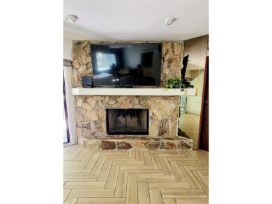 ***PRICE REDUCED*** Welcome home to this cozy villa tucked away on Innisbrook Resort and Golf Club in Florida - for sale on GolfHomes.com, golf home, golf lot