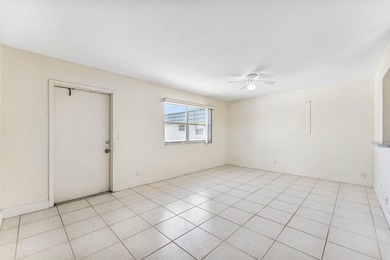 Well maintained condominium located in the desirable Flanders on Kings Point Golf -Flanders Way in Florida - for sale on GolfHomes.com, golf home, golf lot