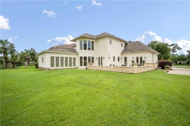 Custom built home with sweeping views of the 18th tee and the on Heron Lakes Country Club in Alabama - for sale on GolfHomes.com, golf home, golf lot