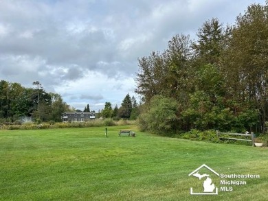 Charming home on the White Deer Golf Course. This ranch home on White Deer Country Club in Michigan - for sale on GolfHomes.com, golf home, golf lot