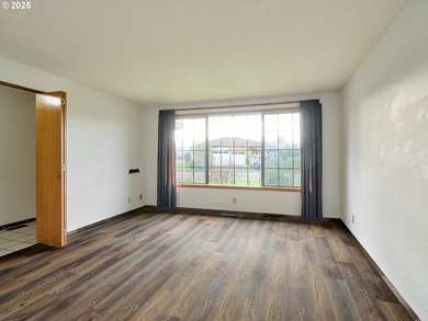 This light-filled, custom-built home in the desirable 55+ on  in Oregon - for sale on GolfHomes.com, golf home, golf lot