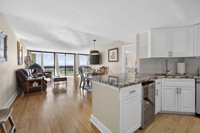 BEAUTIFUL OPEN 2/2, CORNER UNIT WITH VIEW GOLF AND CITY IN A on The President Country Club in Florida - for sale on GolfHomes.com, golf home, golf lot