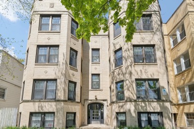 Spacious and meticulously maintained 2BD/2BA in West Ridge! This on Robert Black Golf Course in Illinois - for sale on GolfHomes.com, golf home, golf lot
