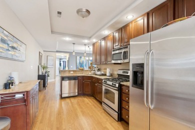 Spacious and meticulously maintained 2BD/2BA in West Ridge! This on Robert Black Golf Course in Illinois - for sale on GolfHomes.com, golf home, golf lot
