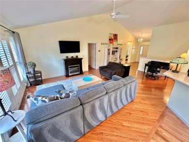 Beautifully updated Villa in The Stonewolf Golf Course community on Stonewolf Golf Club in Illinois - for sale on GolfHomes.com, golf home, golf lot
