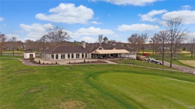 Beautifully updated Villa in The Stonewolf Golf Course community on Stonewolf Golf Club in Illinois - for sale on GolfHomes.com, golf home, golf lot