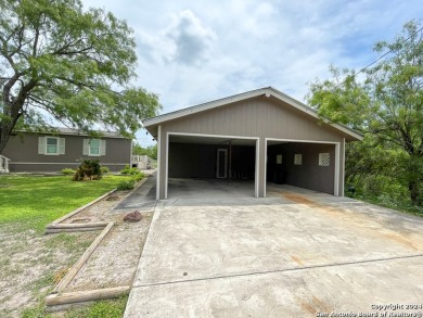 Spacious Golf Course Living at Fort Clark Springs! This 3-bed on Fort Clark Springs Golf Course in Texas - for sale on GolfHomes.com, golf home, golf lot