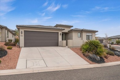 Welcome home! This lovely like new patio home delivers big on on Green Spring Country Club in Utah - for sale on GolfHomes.com, golf home, golf lot