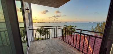 Whether you are looking for your new home or want to own a on Isla Del Sol Yacht and Country Club in Florida - for sale on GolfHomes.com, golf home, golf lot