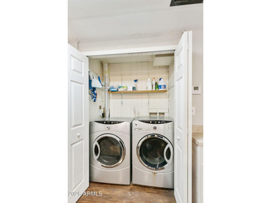 Beautifully updated 2BR, 2BA home on a rare large double corner on Sun Lakes Country Club in Arizona - for sale on GolfHomes.com, golf home, golf lot