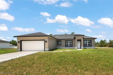 Stunning New Construction Home in Sun 'N Lake - 4 Bedrooms, 3 on Sun n Lake Golf and Country Club in Florida - for sale on GolfHomes.com, golf home, golf lot