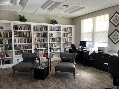 This one bedroom condo is located in Carillon Club of Naperville on White Eagle Golf Club in Illinois - for sale on GolfHomes.com, golf home, golf lot