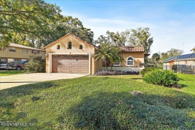 Riverviews and a sparkling pool Everyday on this huge 1/2 acre on Hyde Park Golf Club in Florida - for sale on GolfHomes.com, golf home, golf lot