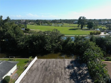 Build-Ready Lot in Snell Isle, Prime Location! This cleared lot on The Renaisssance Vinoy Golf Club in Florida - for sale on GolfHomes.com, golf home, golf lot